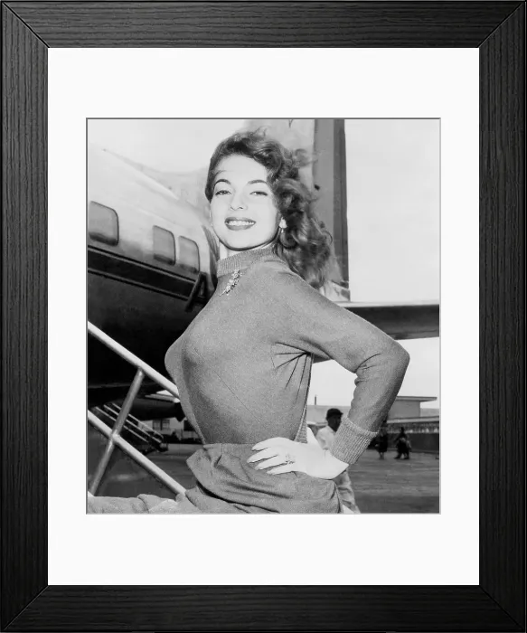 Framed Print : Portrait of Singer Abbe Lane Framed Print : Portrait of Singer Abbe Lane