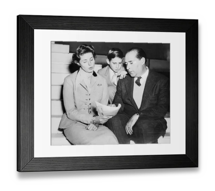 Framed Print : Ingrid Bergman Rehearsing Scenes Framed Print : Ingrid Bergman Rehearsing Scenes