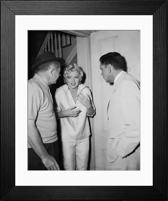 Framed Print : Actress Marilyn Monroe Smiling Framed Print : Actress Marilyn Monroe Smiling