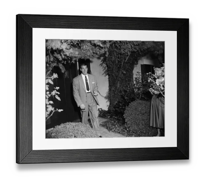 Framed Print : Portrait of Joe DiMaggio Framed Print : Portrait of Joe DiMaggio