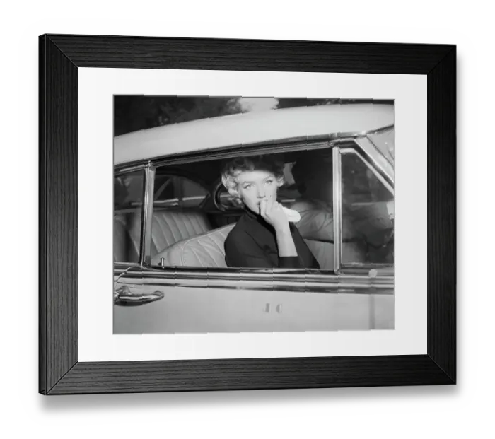 Framed Print : Marilyn Monroe After Announcing Divorce Framed Print : Marilyn Monroe After Announcing Divorce