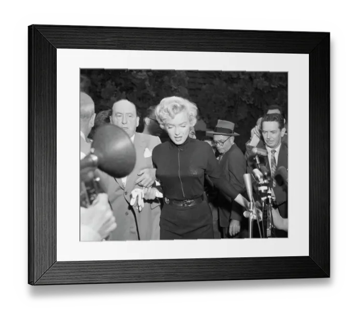Framed Print : Marilyn Monroe Leaving Home Framed Print : Marilyn Monroe Leaving Home