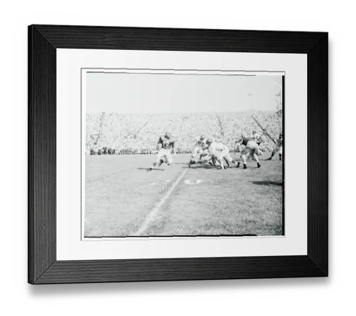 Framed Print : Jim Morse Running With the Football