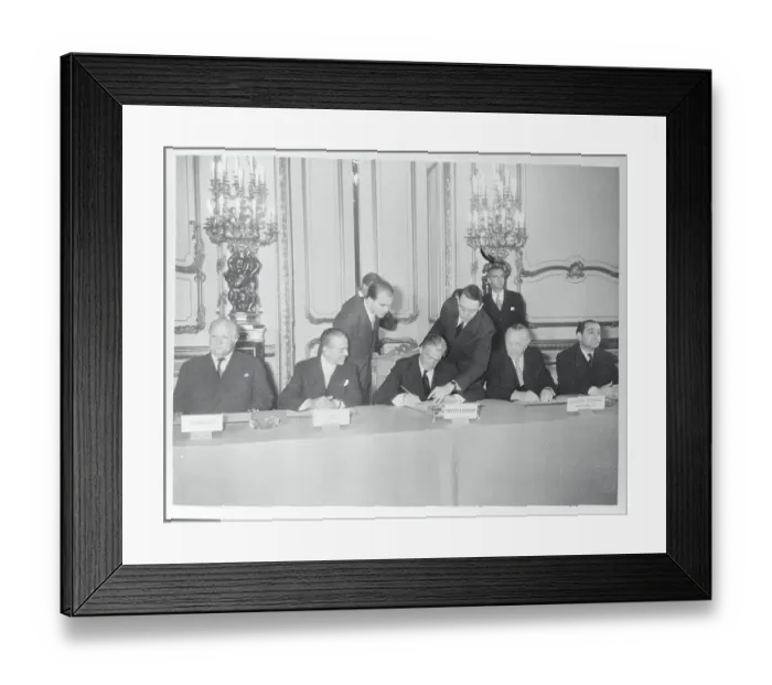 Framed Print : Delegates Signing the Nine Power Pact Framed Print : Delegates Signing the Nine Power Pact