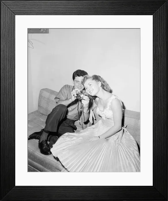 Framed Print : Debbie Reynolds and Eddie Fisher Posing For Camera Framed Print : Debbie Reynolds and Eddie Fisher Posing For Camera