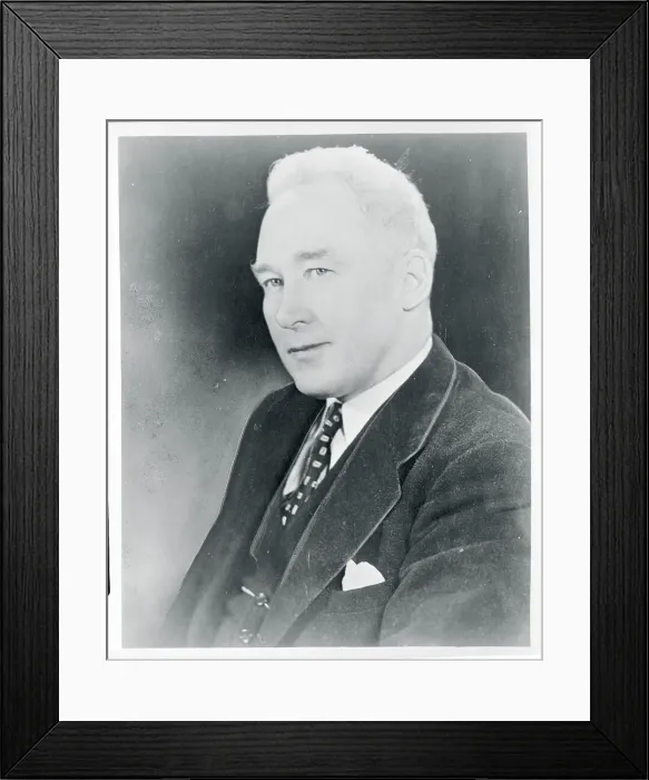 Framed Print : Portrait of Thomas Martin Framed Print : Portrait of Thomas Martin