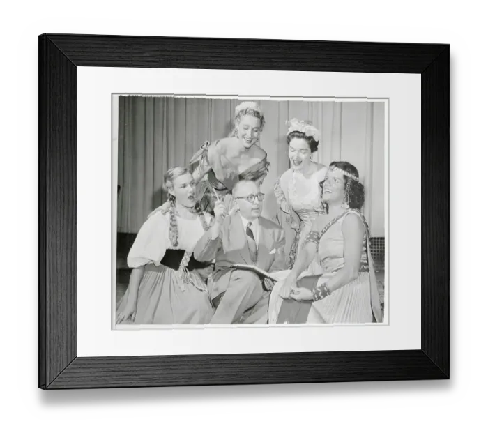 Framed Print : Joseph Rosenstock Sitting with Quartet Framed Print : Joseph Rosenstock Sitting with Quartet