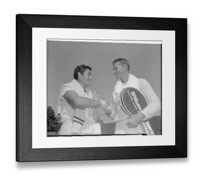 Framed Print : Luis Ayala Congratulating Tony Trabert Framed Print : Luis Ayala Congratulating Tony Trabert