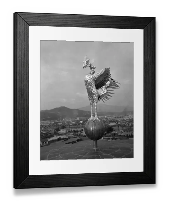 Framed Print : View of Golden Phoenix Statue in Hiroshima Framed Print : View of Golden Phoenix Statue in Hiroshima