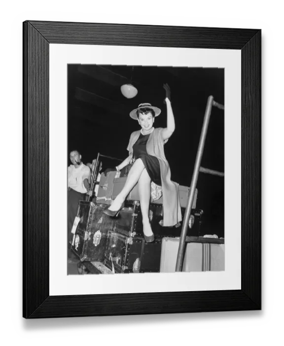 Framed Print : Judy Garland in Penn Station