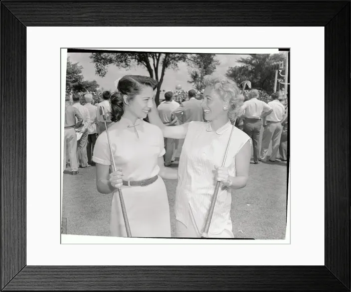 Framed Print : Alice Bauer Hagge with her Sister Marlene Framed Print : Alice Bauer Hagge with her Sister Marlene