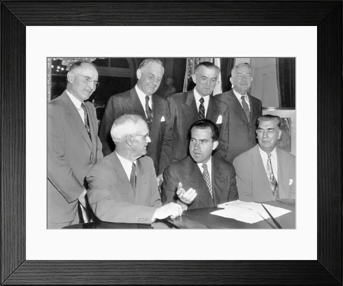 Framed Print : Richard Nixon and a 6 Man Committee Framed Print : Richard Nixon and a 6 Man Committee