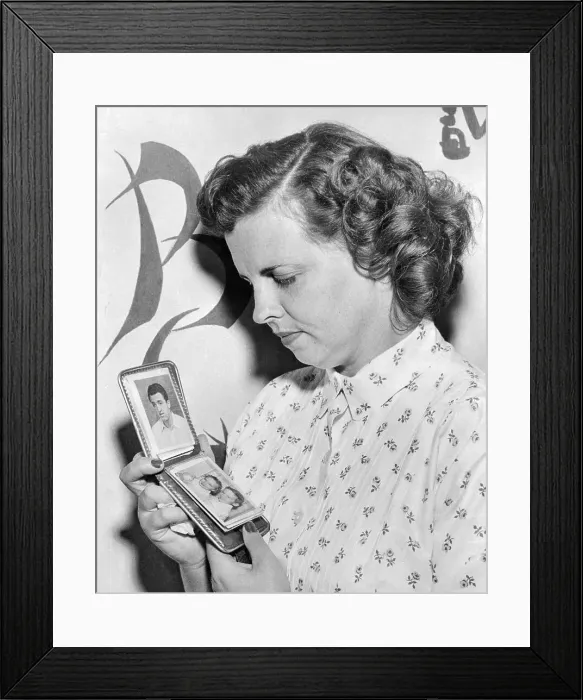 Framed Print : Portrait of Frances Couturier Framed Print : Portrait of Frances Couturier