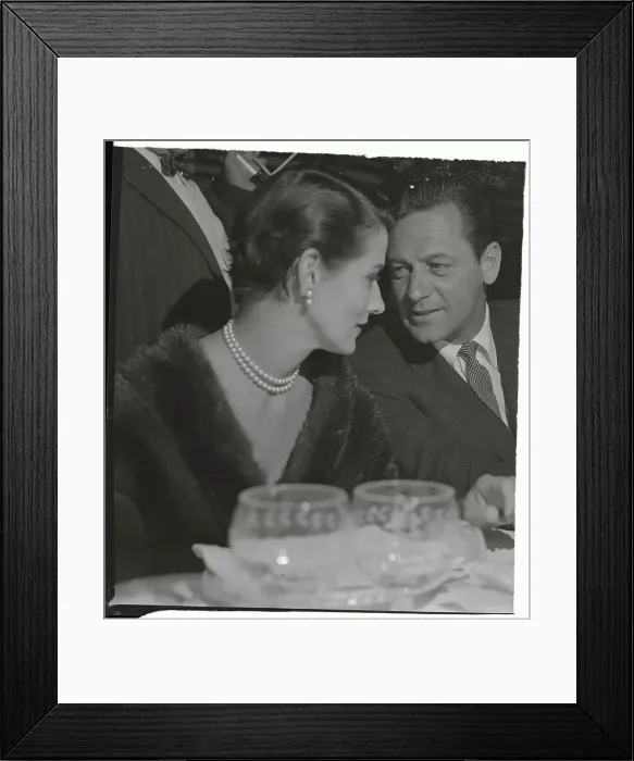 Framed Print : Portrait of Brenda Marshall and William Holden Framed Print : Portrait of Brenda Marshall and William Holden