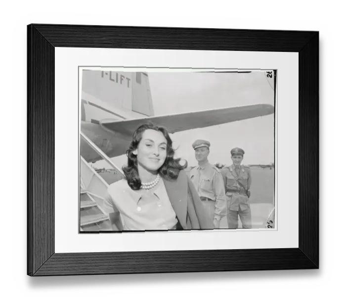 Framed Print : Portrait of Paola Mori Framed Print : Portrait of Paola Mori