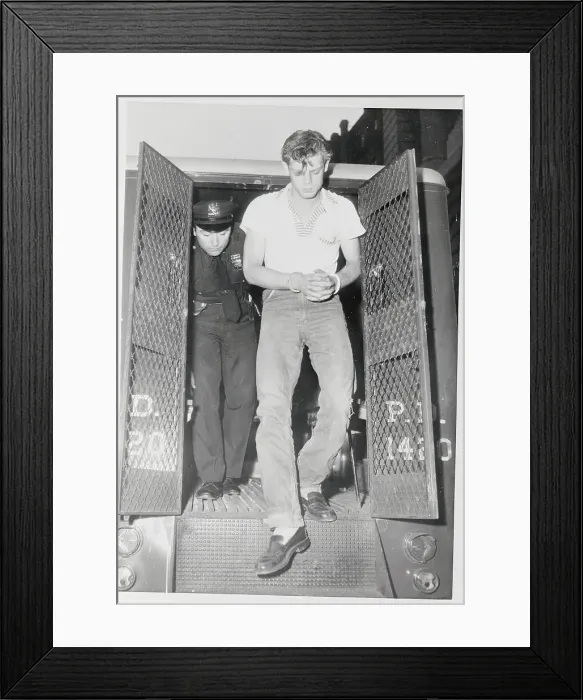 Framed Print : Suspect Ernest Lee Edwards Leaving Police Van Framed Print : Suspect Ernest Lee Edwards Leaving Police Van