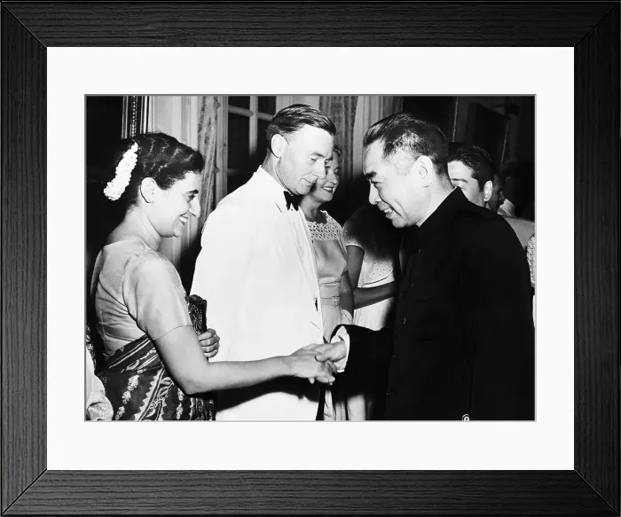 Framed Print : En-Lai Smiling Ss He Meets Indira Gandhi Framed Print : En-Lai Smiling Ss He Meets Indira Gandhi