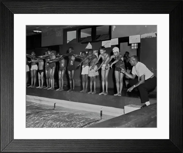 Framed Print : Jesse Owens Framed Print : Jesse Owens