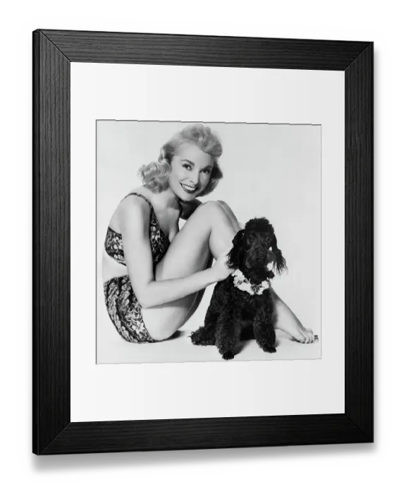 Framed Print : Janet Leigh in Bathing Suit with Poodle Framed Print : Janet Leigh in Bathing Suit with Poodle