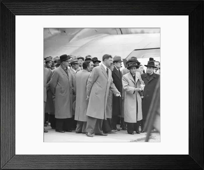 Framed Print : Russian and Asian Officials Gathering for Conference Framed Print : Russian and Asian Officials Gathering for Conference