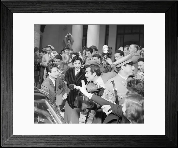 Framed Print : Fans Mobbing Ava Gardner and Police Framed Print : Fans Mobbing Ava Gardner and Police