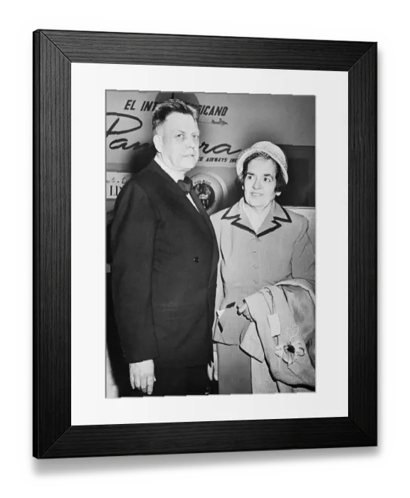 Framed Print : Sex Researcher Alfred Kinsey with His Wife in Peru Framed Print : Sex Researcher Alfred Kinsey with His Wife in Peru
