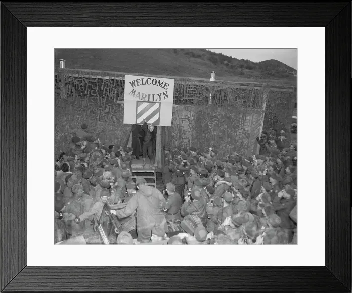 Framed Print : Marilyn Monroe Appears In Korea Framed Print : Marilyn Monroe Appears In Korea