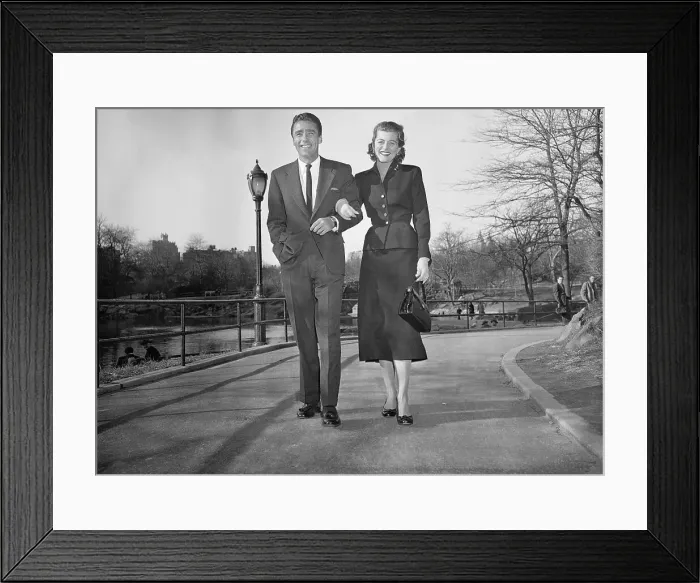 Framed Print : Patricia Kennedy with Peter Lawford Framed Print : Patricia Kennedy with Peter Lawford