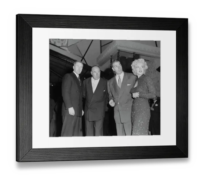 Framed Print : Marilyn Monroe and Joe DiMaggio in Tokyo Framed Print : Marilyn Monroe and Joe DiMaggio in Tokyo