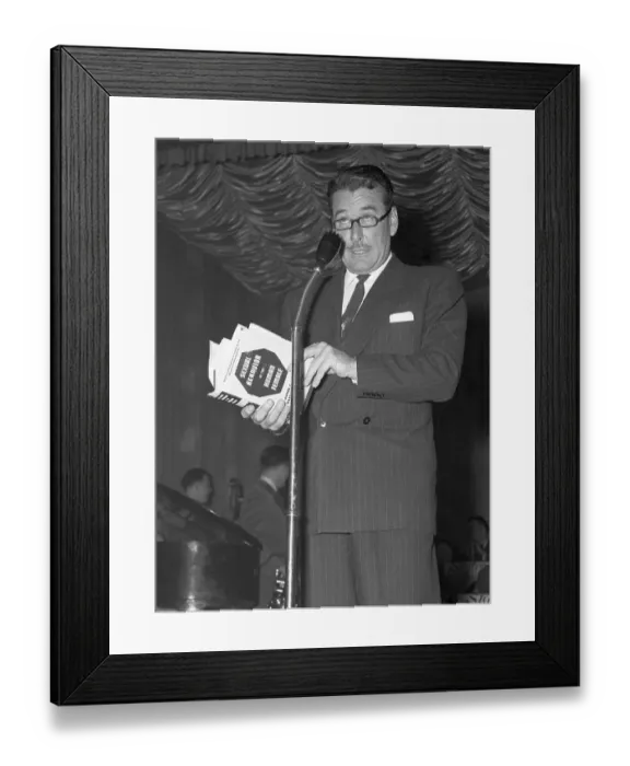 Framed Print : Errol Flynn at Comedy Reading Framed Print : Errol Flynn at Comedy Reading