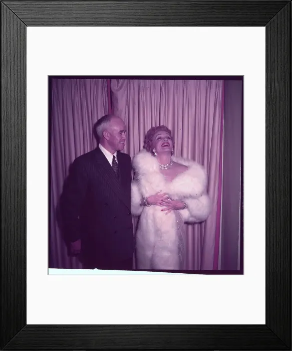 Framed Print : Omar Bradley with Marlene Dietrich Framed Print : Omar Bradley with Marlene Dietrich