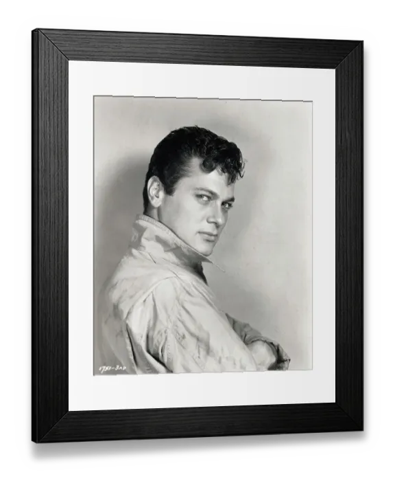 Framed Print : Portrait of Actor Tony Curtis Framed Print : Portrait of Actor Tony Curtis