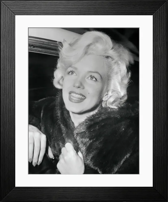 Framed Print : Marilyn Monroe Framed Print : Marilyn Monroe