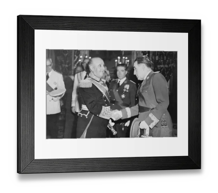 Framed Print : Francisco Franco Shaking Hands With Agustin Grandes Framed Print : Francisco Franco Shaking Hands With Agustin Grandes