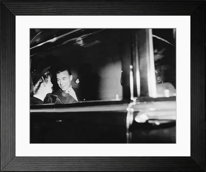 Framed Print : Porfirio Rubirosa in Car with Barbara Hutton Framed Print : Porfirio Rubirosa in Car with Barbara Hutton