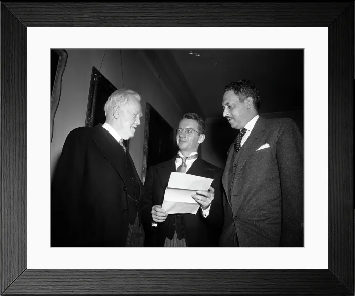 Framed Print : Thurgood Marshall Standing W / 2 Attorneys Framed Print : Thurgood Marshall Standing W / 2 Attorneys