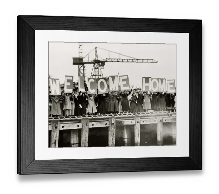 Framed Print : Women Welcome Returning Naval Ship