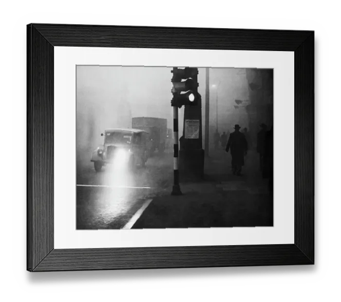 Framed Print : Thick Smog In London Framed Print : Thick Smog In London