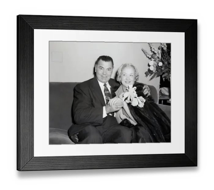 Framed Print : Jack Dempsey Holds Fiancee'S Hand;Diamon Framed Print : Jack Dempsey Holds Fiancee'S Hand;Diamon
