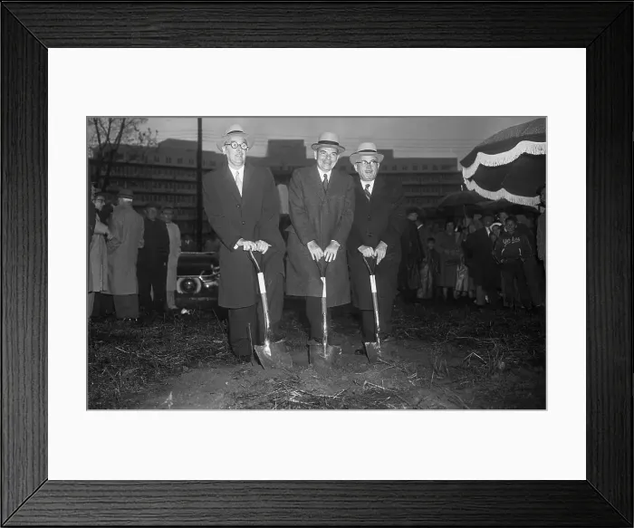 Framed Print : Nathaniel Goldstein, Thomas Dewey and Samuel Belkin Holding Shovels