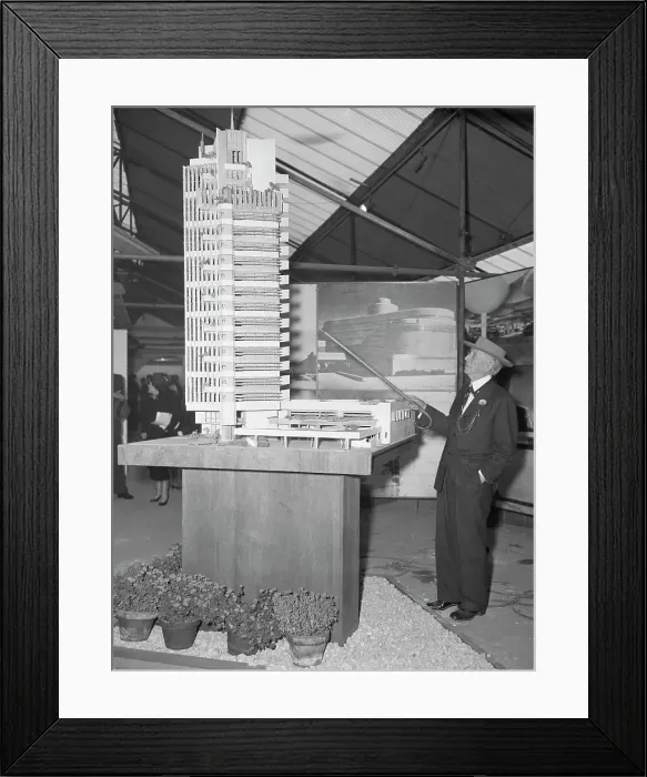 Framed Print : Frank Lloyd Wright Framed Print : Frank Lloyd Wright