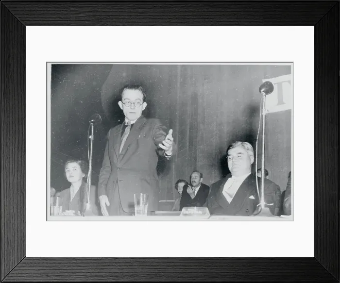 Framed Print : Michael Foot Gesturing with Arm Extended Framed Print : Michael Foot Gesturing with Arm Extended