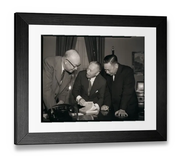 Framed Print : President Eisenhower and Chinese Diplomats Framed Print : President Eisenhower and Chinese Diplomats