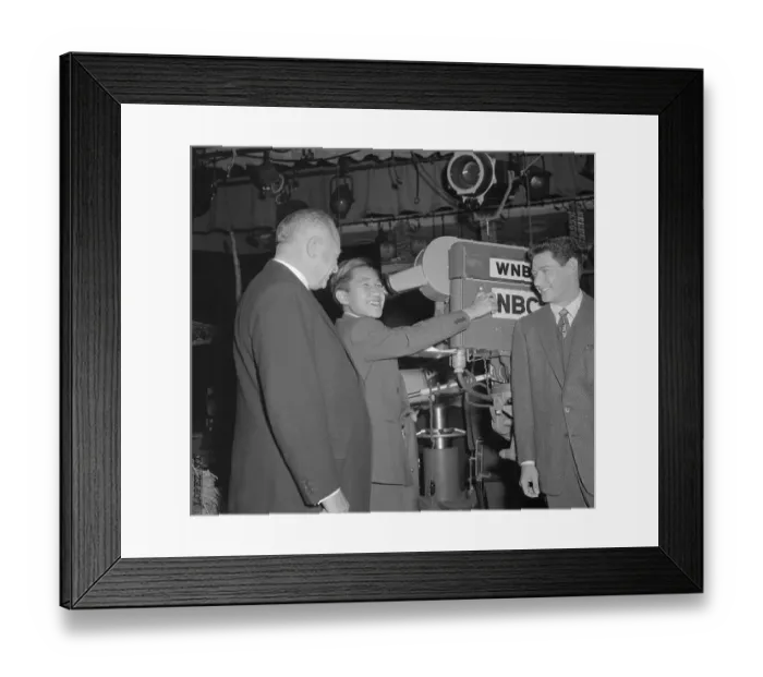 Framed Print : Eddie Fisher with David Sarnoff and Prince Akihito Framed Print : Eddie Fisher with David Sarnoff and Prince Akihito