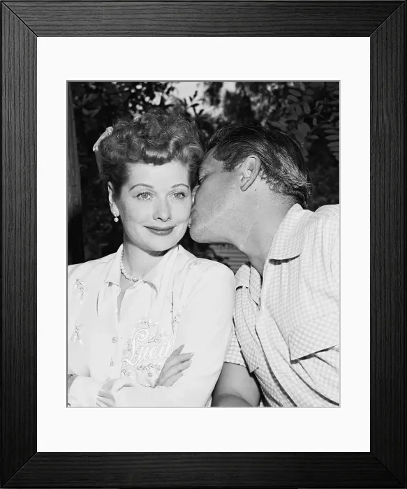 Framed Print : Desi Arnaz Kissing Lucille Ball Framed Print : Desi Arnaz Kissing Lucille Ball