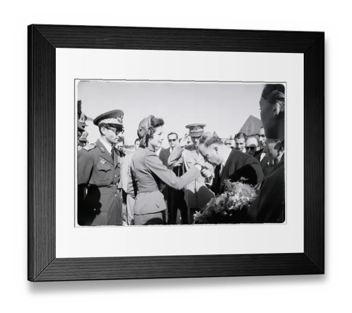 Framed Print : Officers, Mayor Greet Iranian Queen Framed Print : Officers, Mayor Greet Iranian Queen
