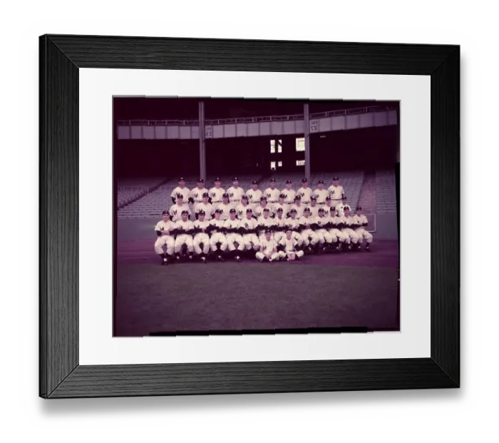 Framed Print : New York Yankees Posing as Group Framed Print : New York Yankees Posing as Group