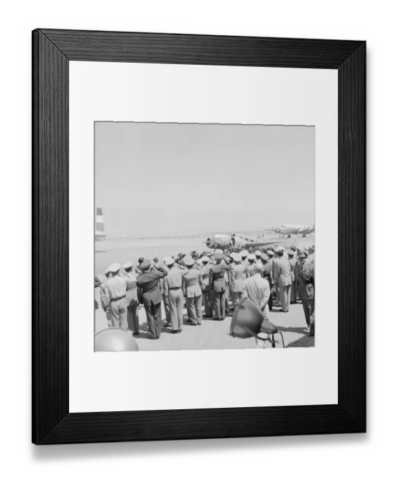 Framed Print : Iranian Guards Greet Shah Mohammed Reza Pahlavi Framed Print : Iranian Guards Greet Shah Mohammed Reza Pahlavi