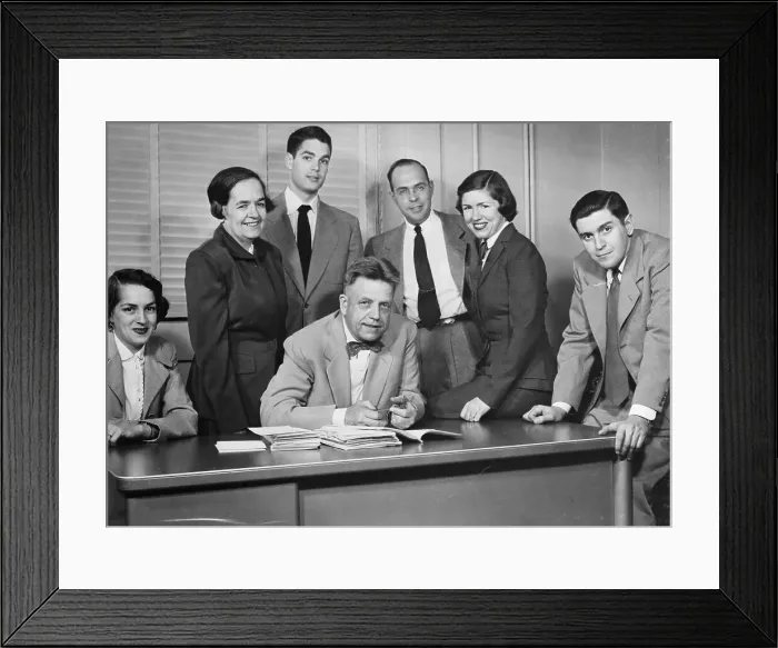 Framed Print : Dr. Alfred Kinsey and family Framed Print : Dr. Alfred Kinsey and family
