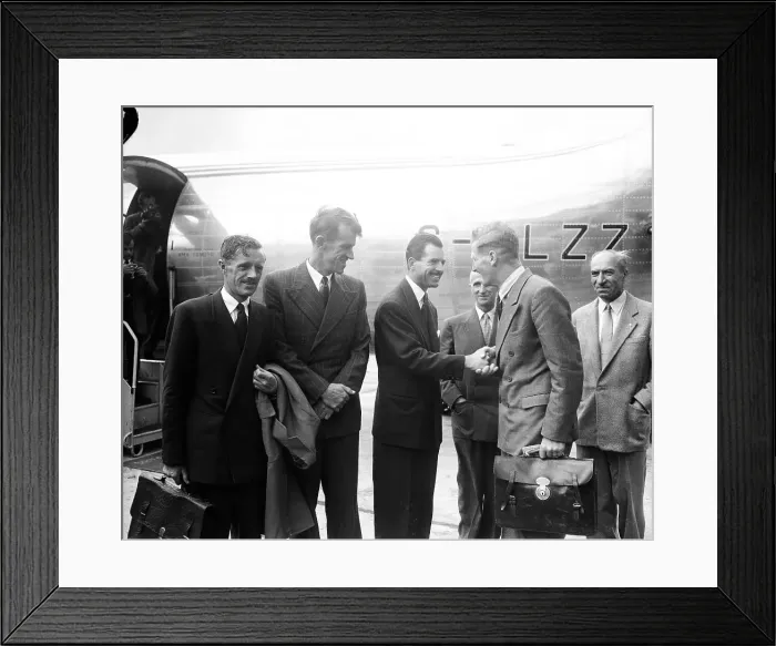 Framed Print : Maurice Herzog Greeting Edmund Hillary Framed Print : Maurice Herzog Greeting Edmund Hillary